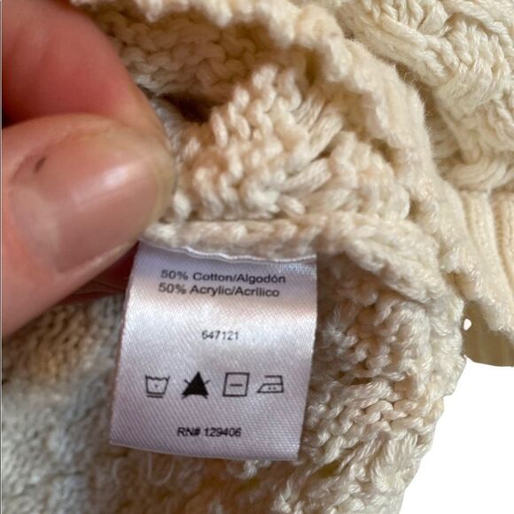Venus Cream Cableknit Sweater Button Detail Medium - Picture 4 of 5